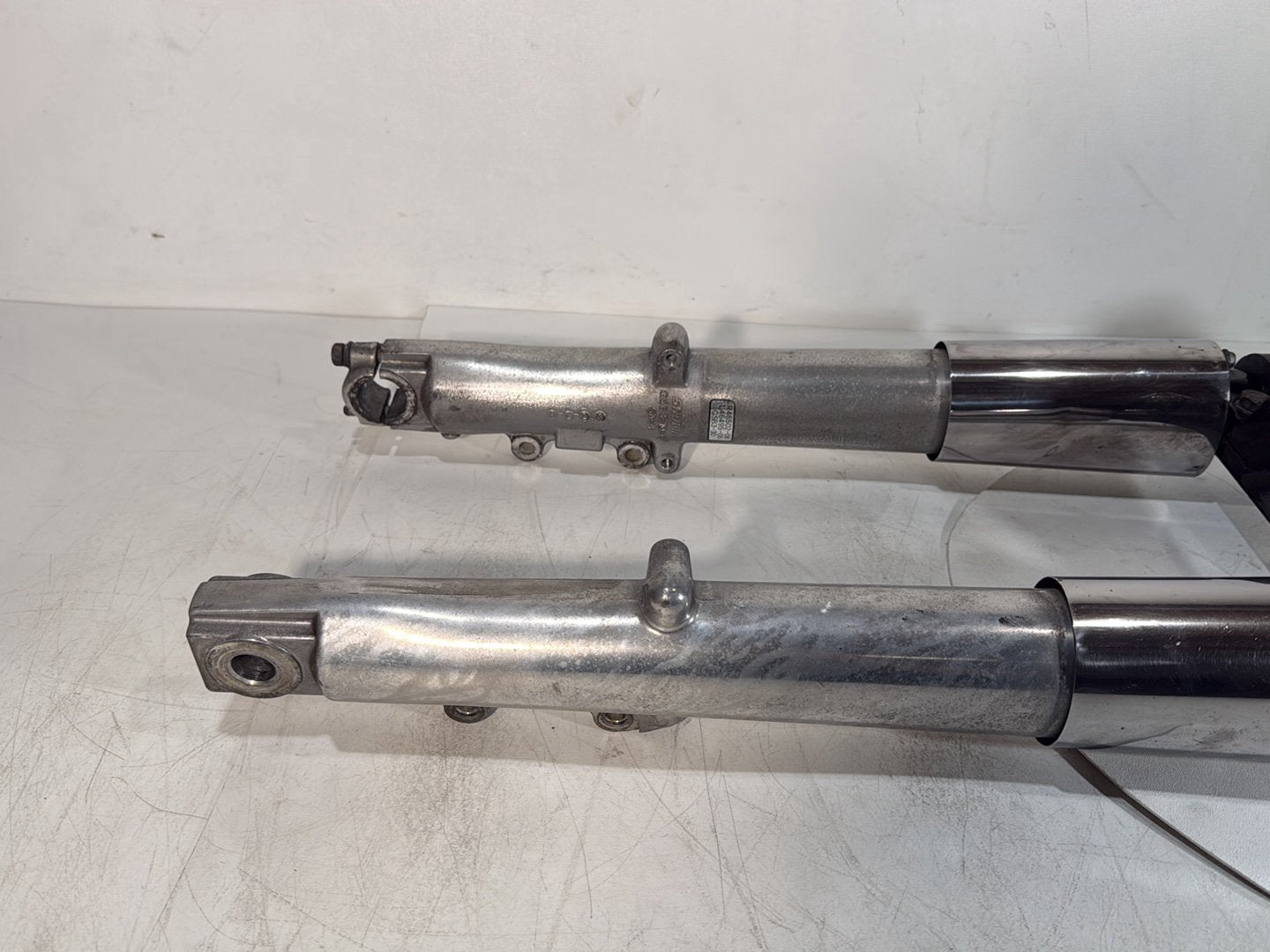 2007 - 2012 Harley-Davidson Touring Street Glide Front Triple Tree Set & LH RH Fork Legs Sliders