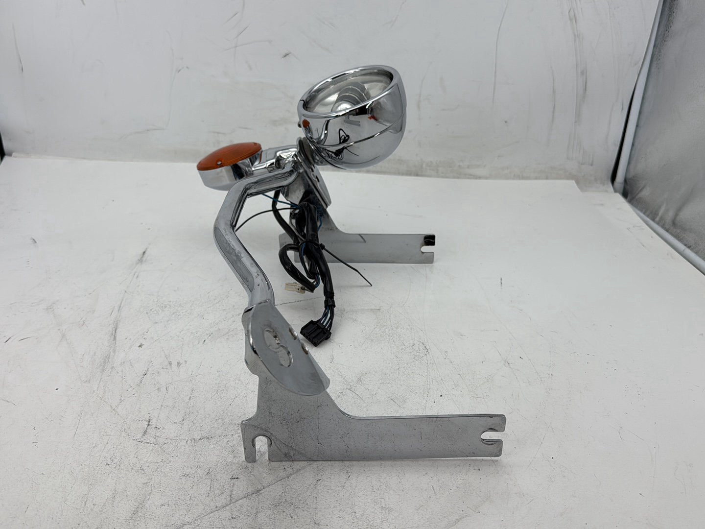 2003 Harley Electra Glide Touring Ultra FLHTCUI OEM Front Turn Signal Indicators Aux Light Bar