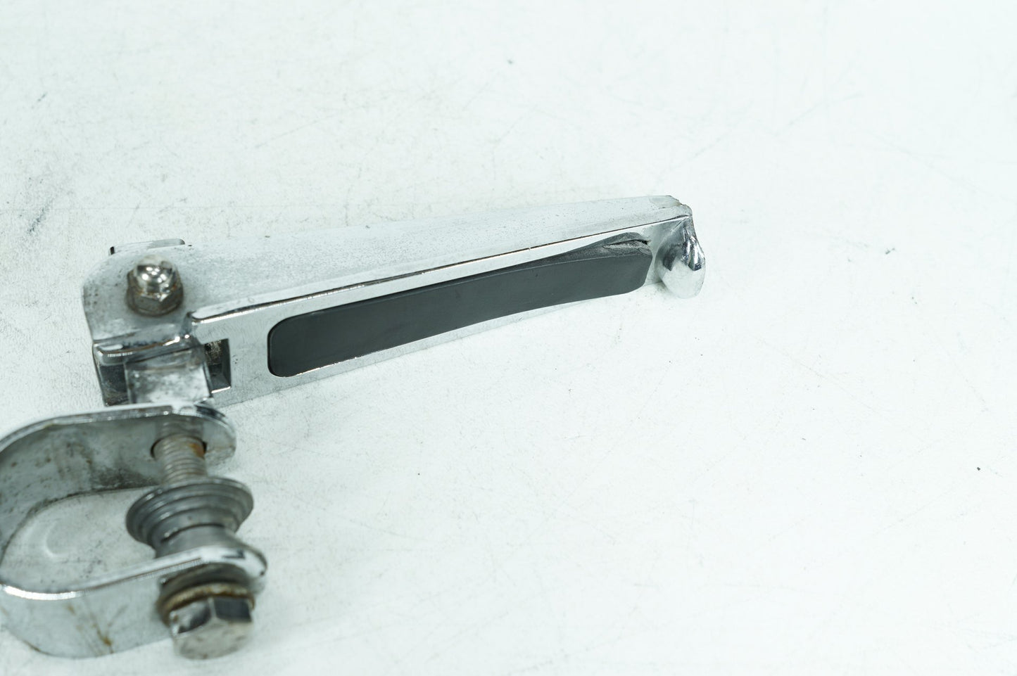 2007 - 2011 Harley-Davidson Touring Electra Glide Classic Front Driver Highway 1 Foot Peg Rest 49144-86