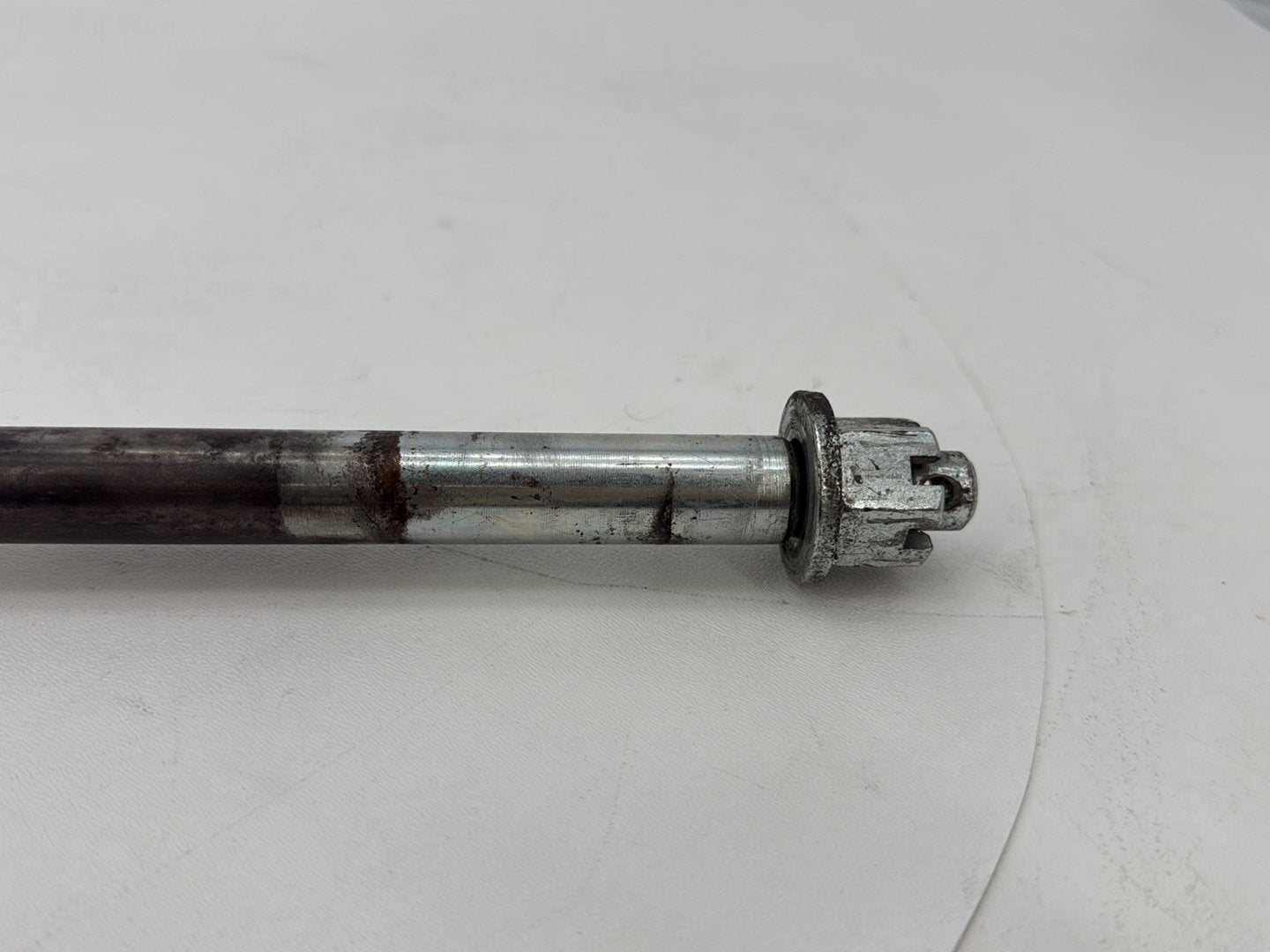 1999 - 2006 Harley-Davidson Dyna Low Rider Rear Wheel Axle Bolt Shaft 41114-90