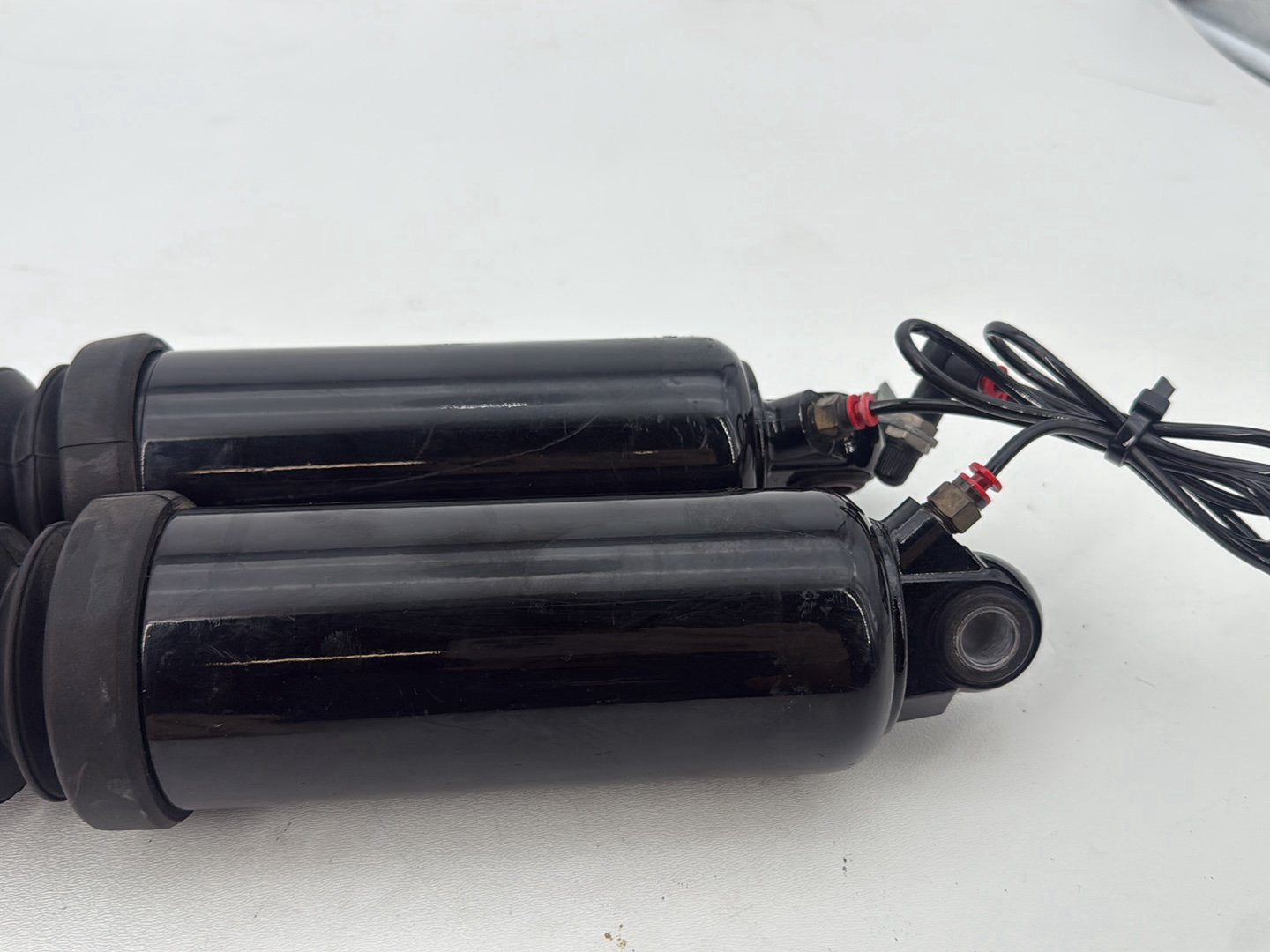 2011 Harley Road King Touring FLHRC Classic OEM Rear Left Right Shock Absorbers