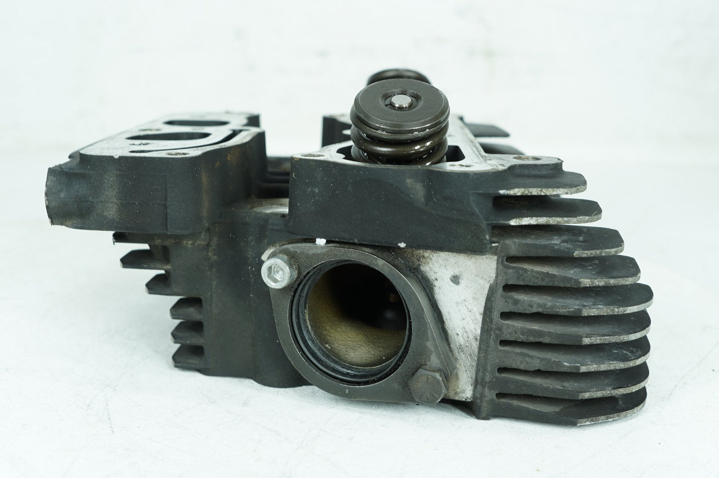 1999 - 2006 Harley-Davidson Touring Road King Rear Twin Cam Engine Cylinder Head 16725-99