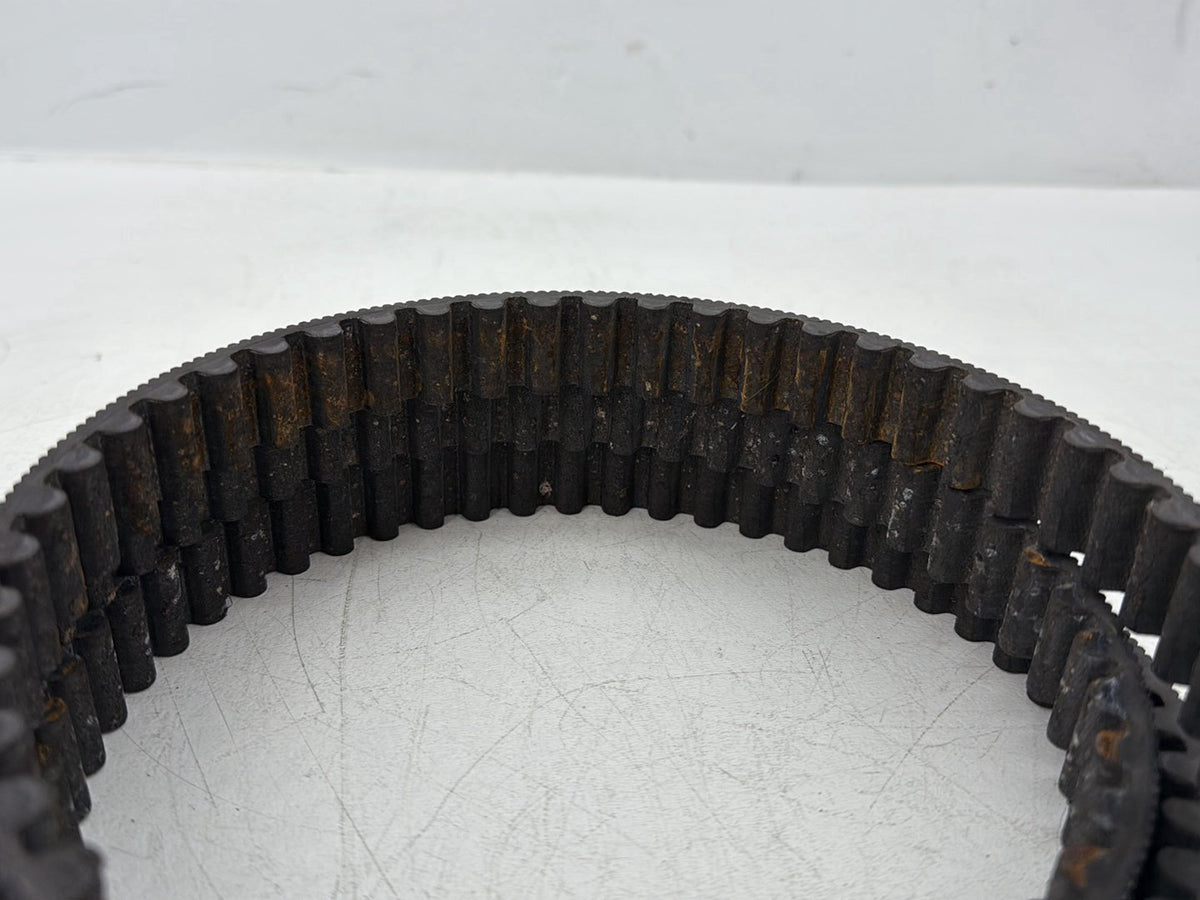 2014 Harley Street Glide Touring FLHXS OEM Rear Drive Belt 40024-09 140T 1"