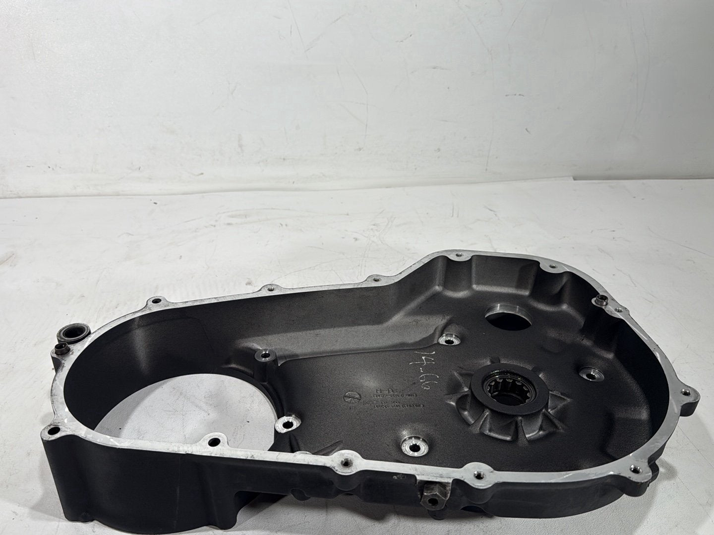 2013 Harley Electra Glide Touring Ultra FLHTCUI OEM Inner Primary Clutch Cover