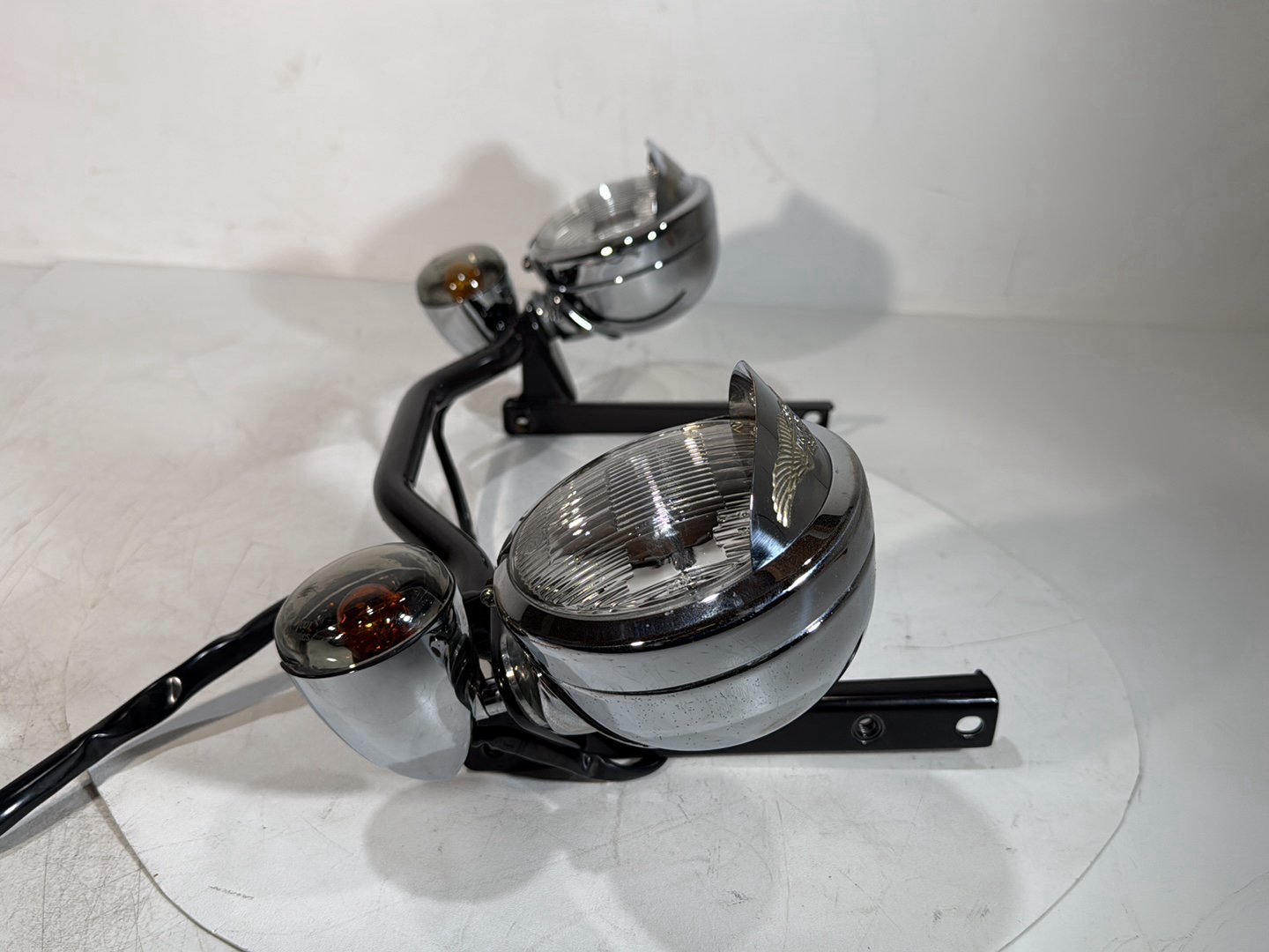 1986 - 1998 Harley-Davidson Softail Heritage Classic Front Turn Signal Indicators Aux Light Bar 57852-02A