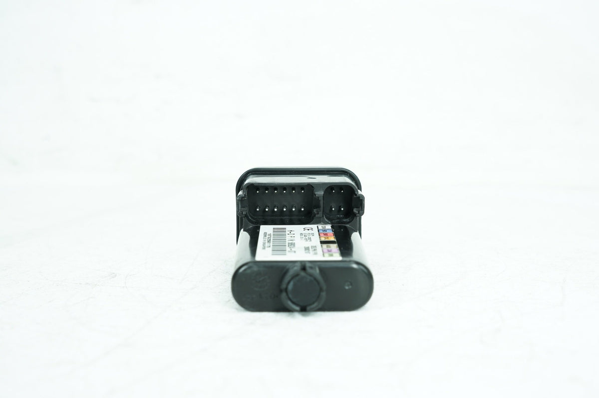 10 Harley Touring FLHTK Electra Glide Ultra OEM Turn Signal Security Module TSSM