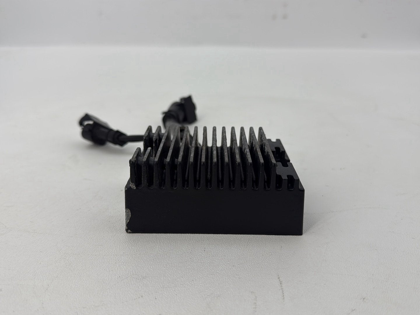2004 - 2013 Harley-Davidson Sportster 883 Custom Voltage Regulator Rectifier  74546-07