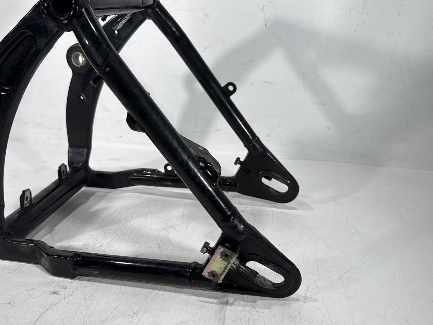 1998 Harley Softail Custom FXSTC OEM Rear Fork Swingarm Swing Arm