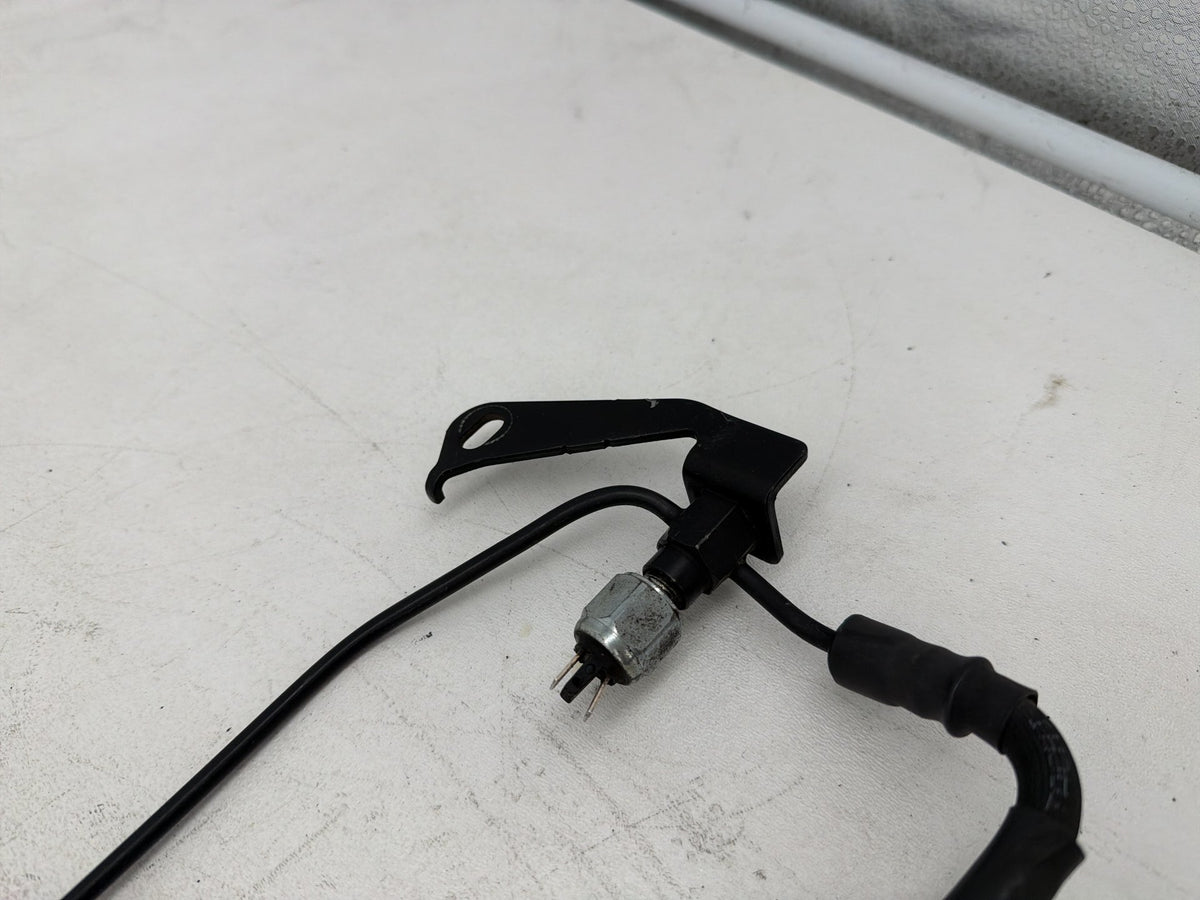 2010 Harley Electra Glide Touring Ultra OEM Rear Brake Hose Line Pipe NON-abs