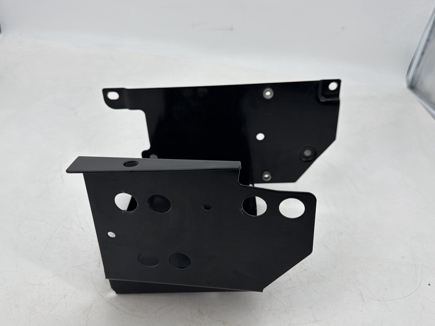 1999 - 2006 Harley-Davidson Touring Electra Glide Classic Battery Tray Bracket Holder Carrier 66281-01