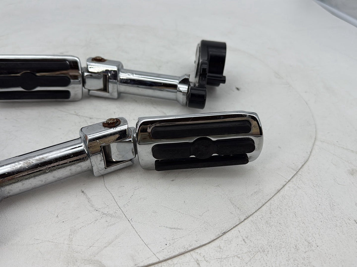 2008 Harley Touring Electra Glide Ultra OEM Passenger Left & Right Foot Pegs