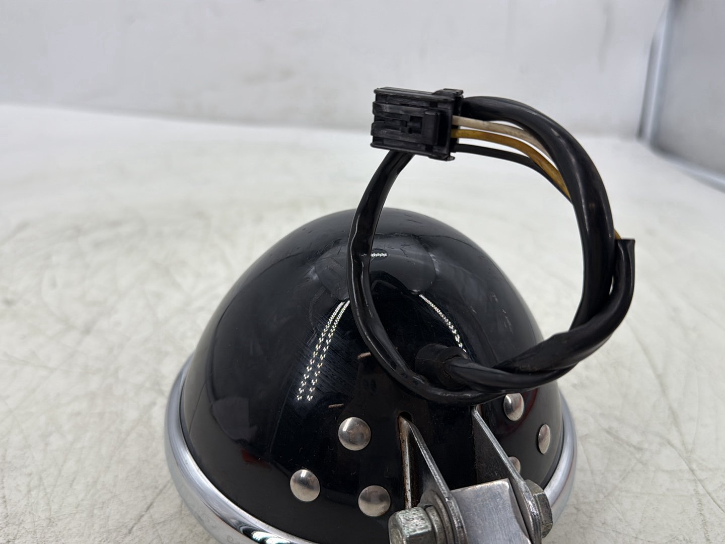 2012 Harley Dyna Super Glide Custom FXDCI OEM Headlight Headlamp Head Light Halogen