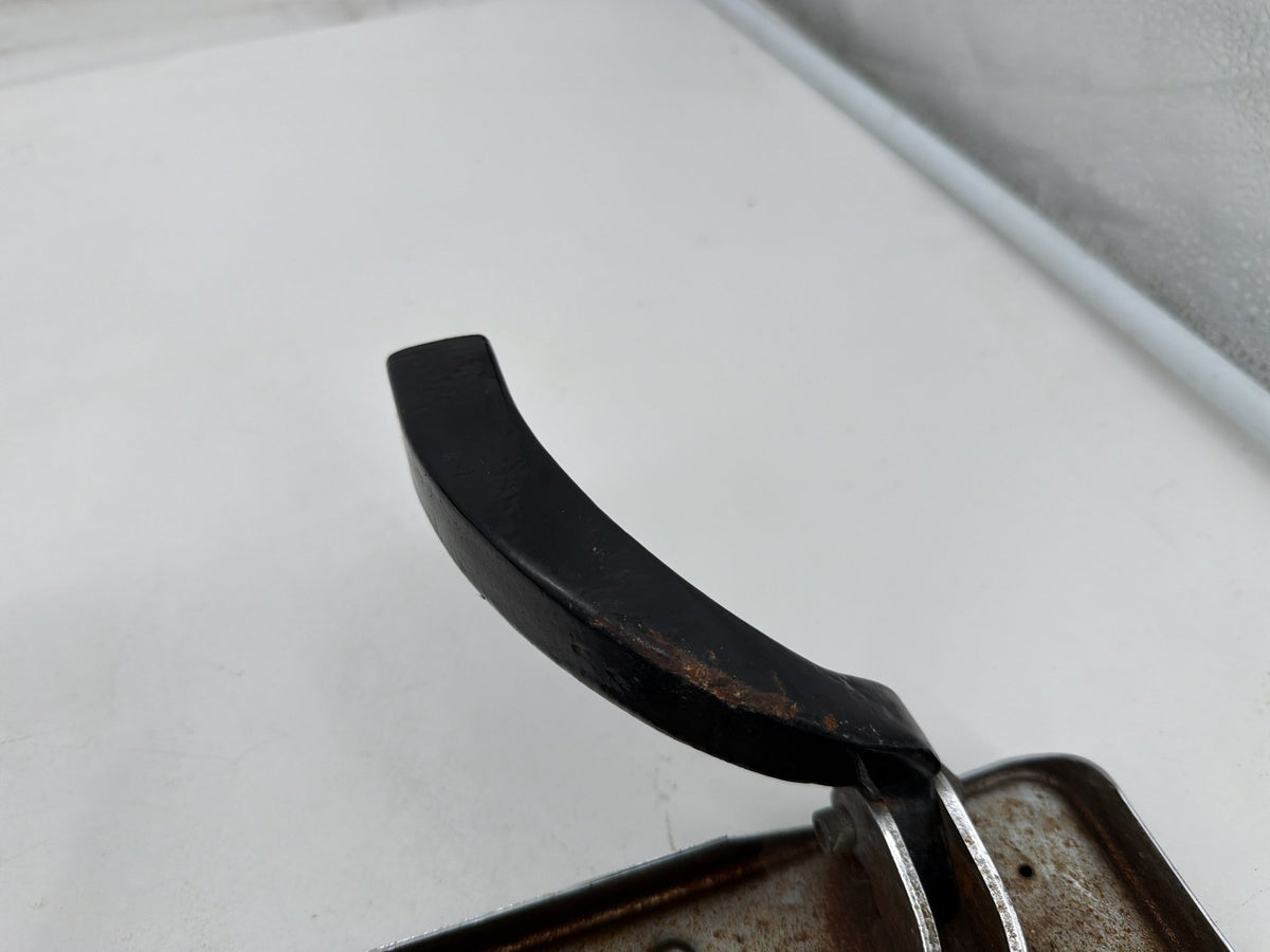 02 Harley Electra Glide Touring FLHT OEM Left Right Driver Floorboard Foot Rest
