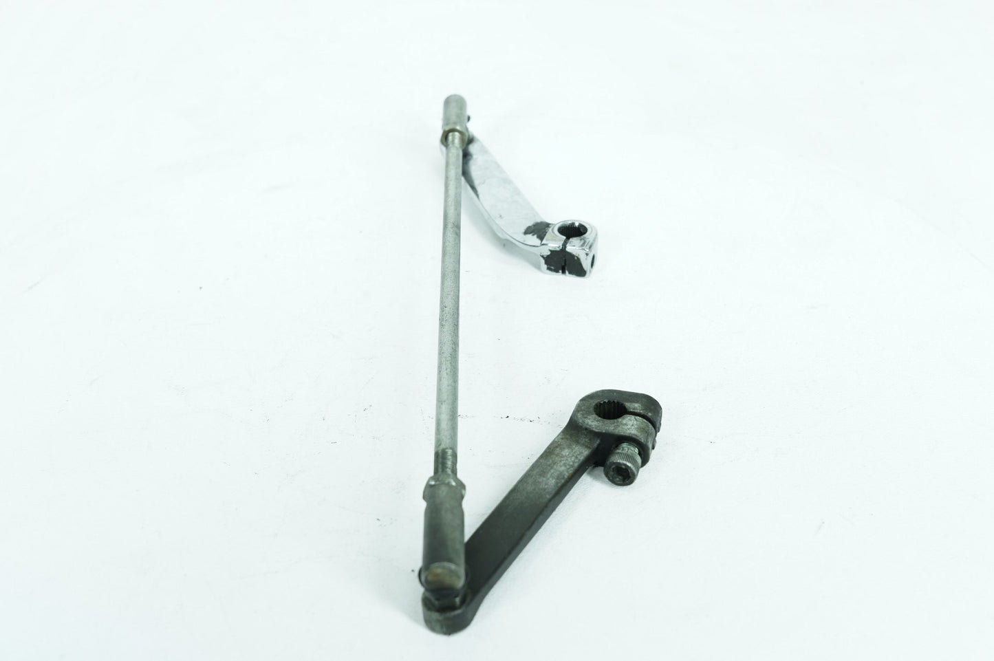 1999 - 2006 Harley-Davidson Touring Electra Glide Classic Gear Shifter Lever w/ Rod linkage 33718-82B