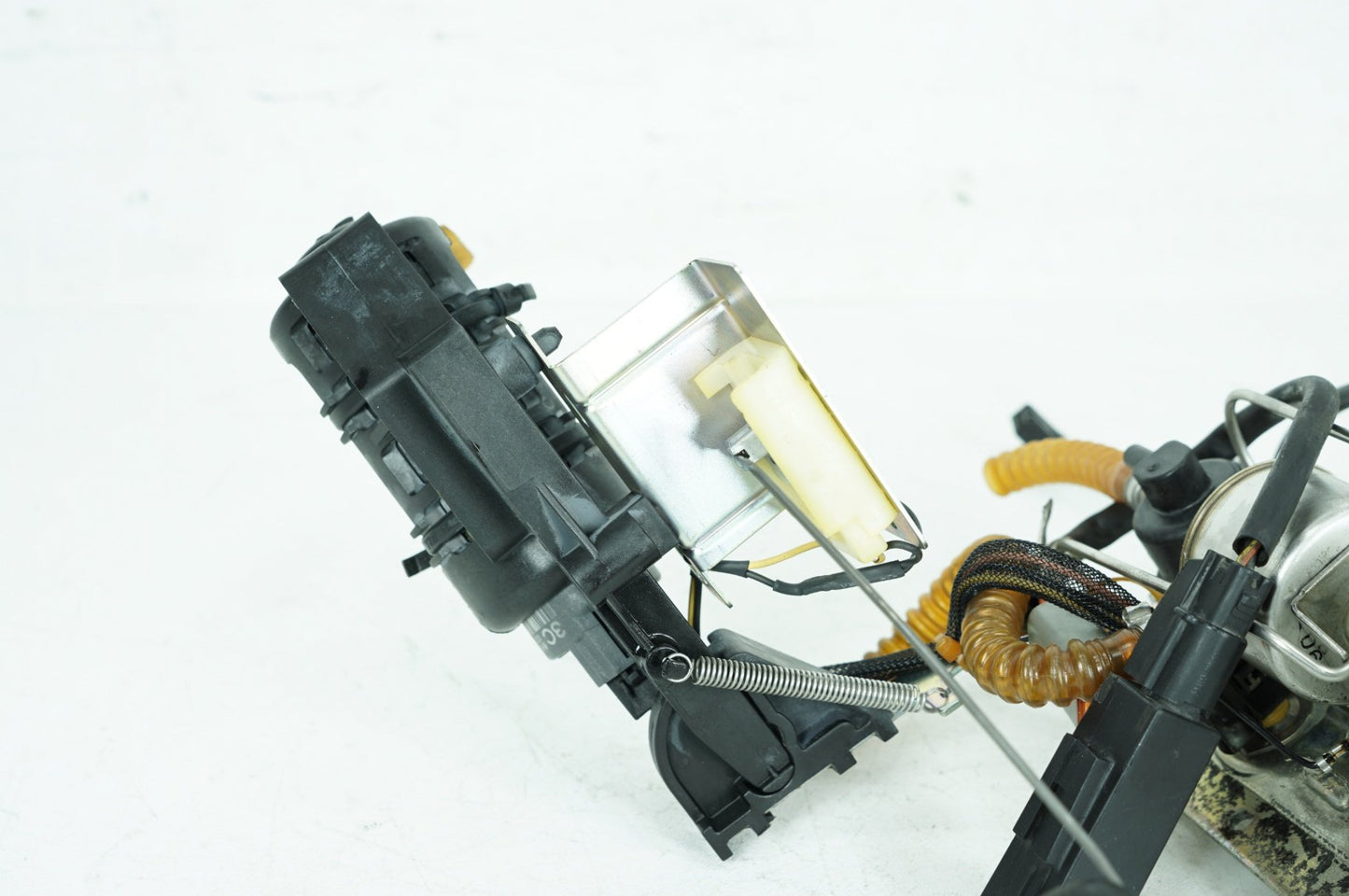 2007 - 2011 Harley-Davidson Touring Street Glide Fuel Pump Gas Gasoline Petrol Sending 62897-01B