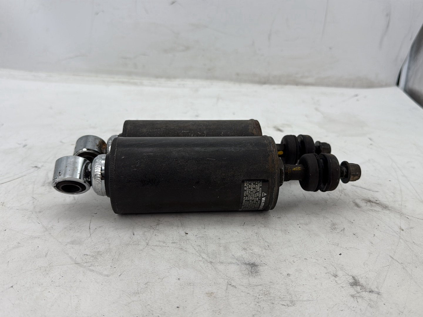 2002 Harley Heritage Softail Classic FLSTC OEM Rear Left Right Shock Absorbers