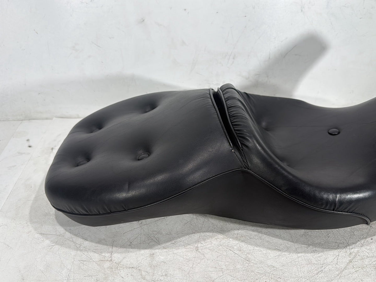 07 Harley Street Glide Touring FLHX OEM Passenger Rider Driver Seat Saddle TORN