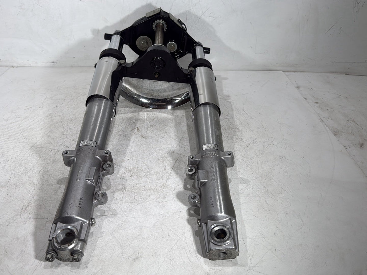 2007 Harley Electra Glide Touring OEM Front Triple Tree LH RH Fork Legs Sliders