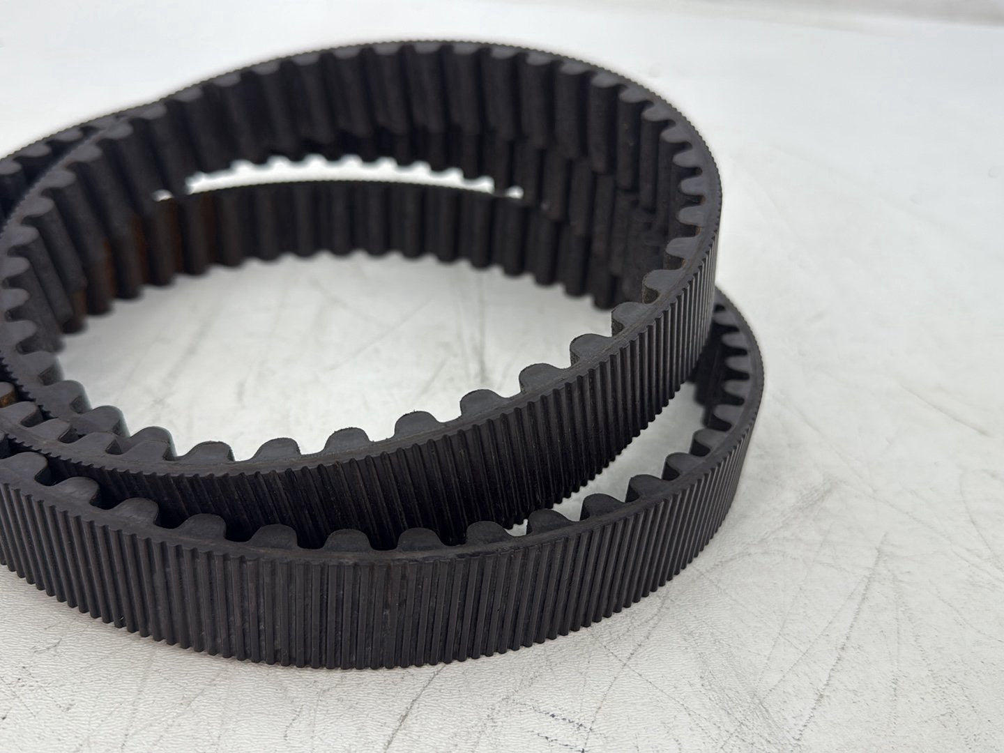 2005 Harley Heritage Softail Classic FLSTCI OEM Rear Drive Belt 135T 1-1/8"