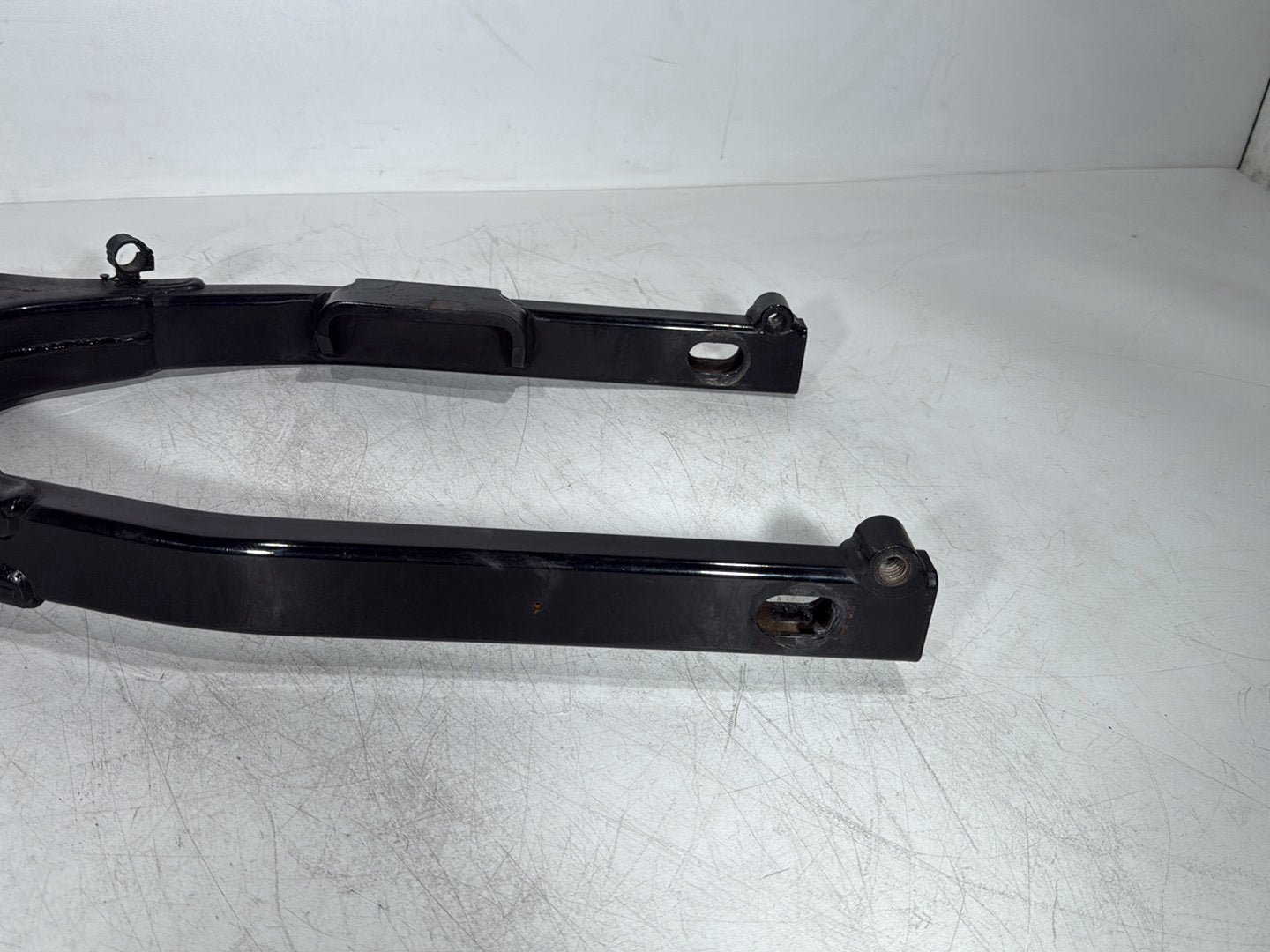 1999 - 2006 Harley-Davidson Touring Electra Glide Classic Rear Fork Swingarm Swing Arm 47427-99A