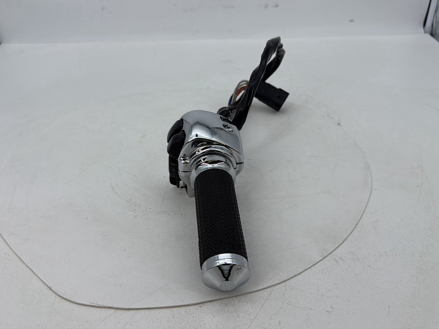 2007 - 2011 Harley-Davidson Touring Electra Glide Ultra Right Engine Start Kill Switches Controls 71684-06A