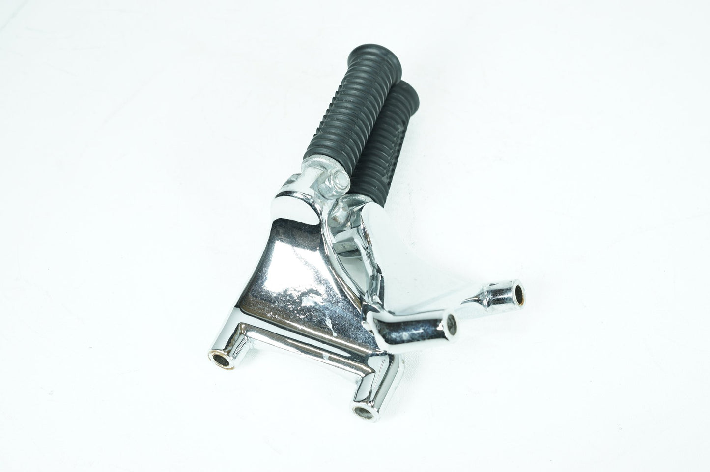 2003 - 2014 Harley-Davidson Sportster  Passenger Left & Right Foot Pegs 49314-04
