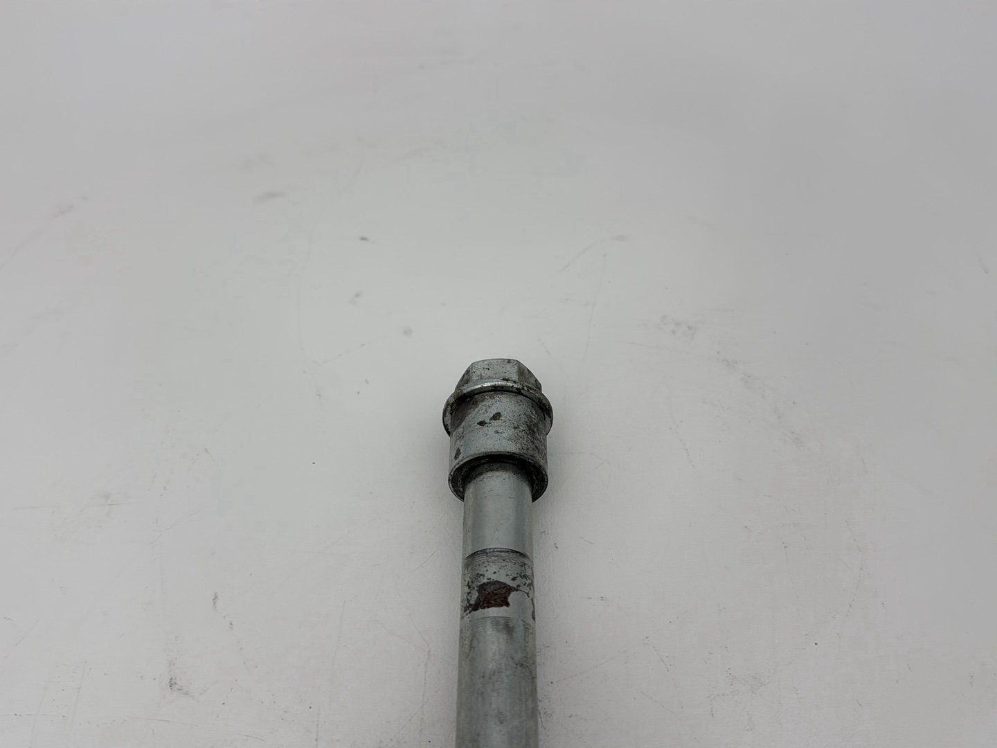 2003 Harley Sportster XL1200C 1200 Custom Anniversary OEM Rear Wheel Axle Bolt Shaft