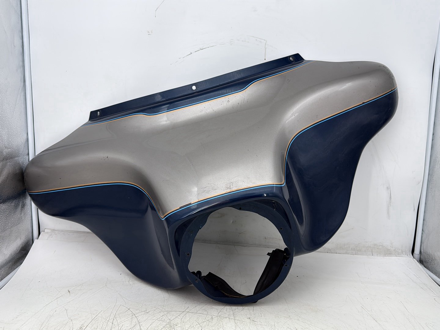 1998 Harley Touring FLHTCUI Electra Glide Ultra OEM Front Outer Batwing Fairing Cover