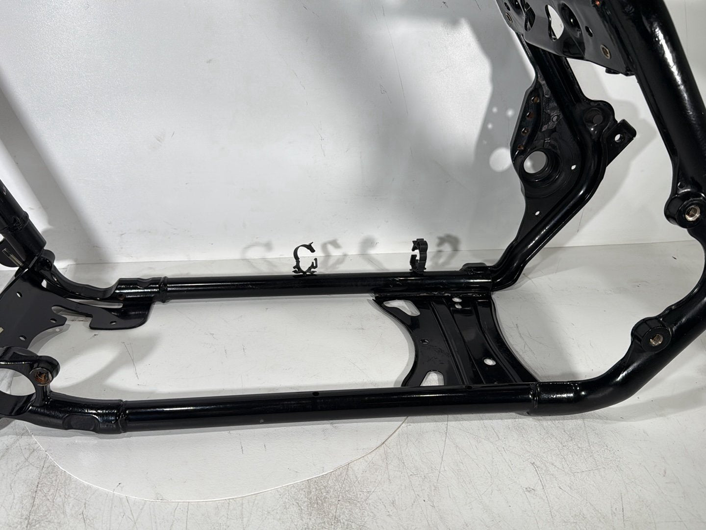 2007 - 2016 Harley-Davidson Touring Electra Glide Ultra Body Main Frame Chassis CLN CLR 47900-10BHP