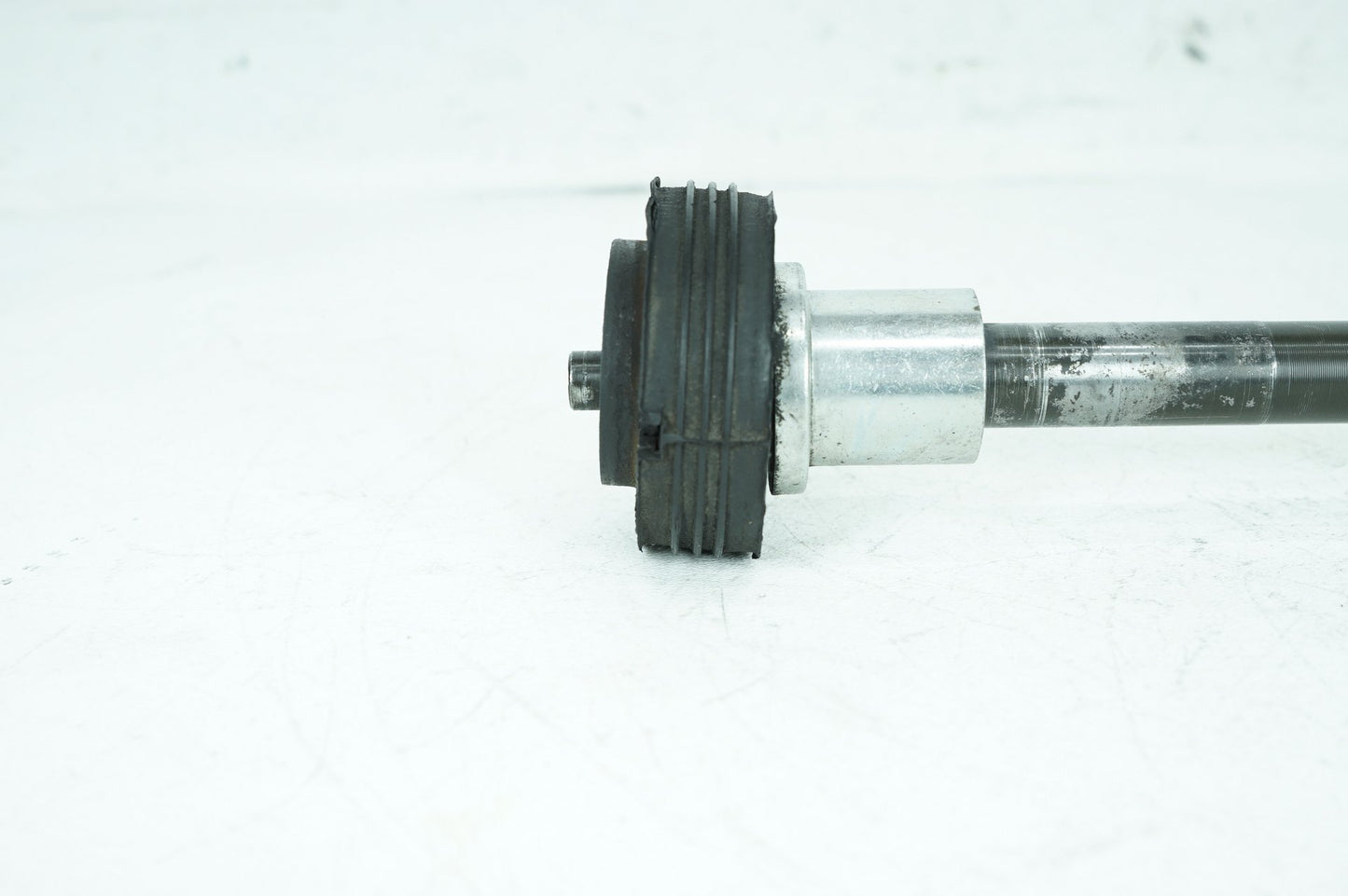 2007 - 2012 Harley-Davidson Touring CVO Electra Screamin Eagle Rear Fork Swingarm Pivot Bolt Shaft 47505-02