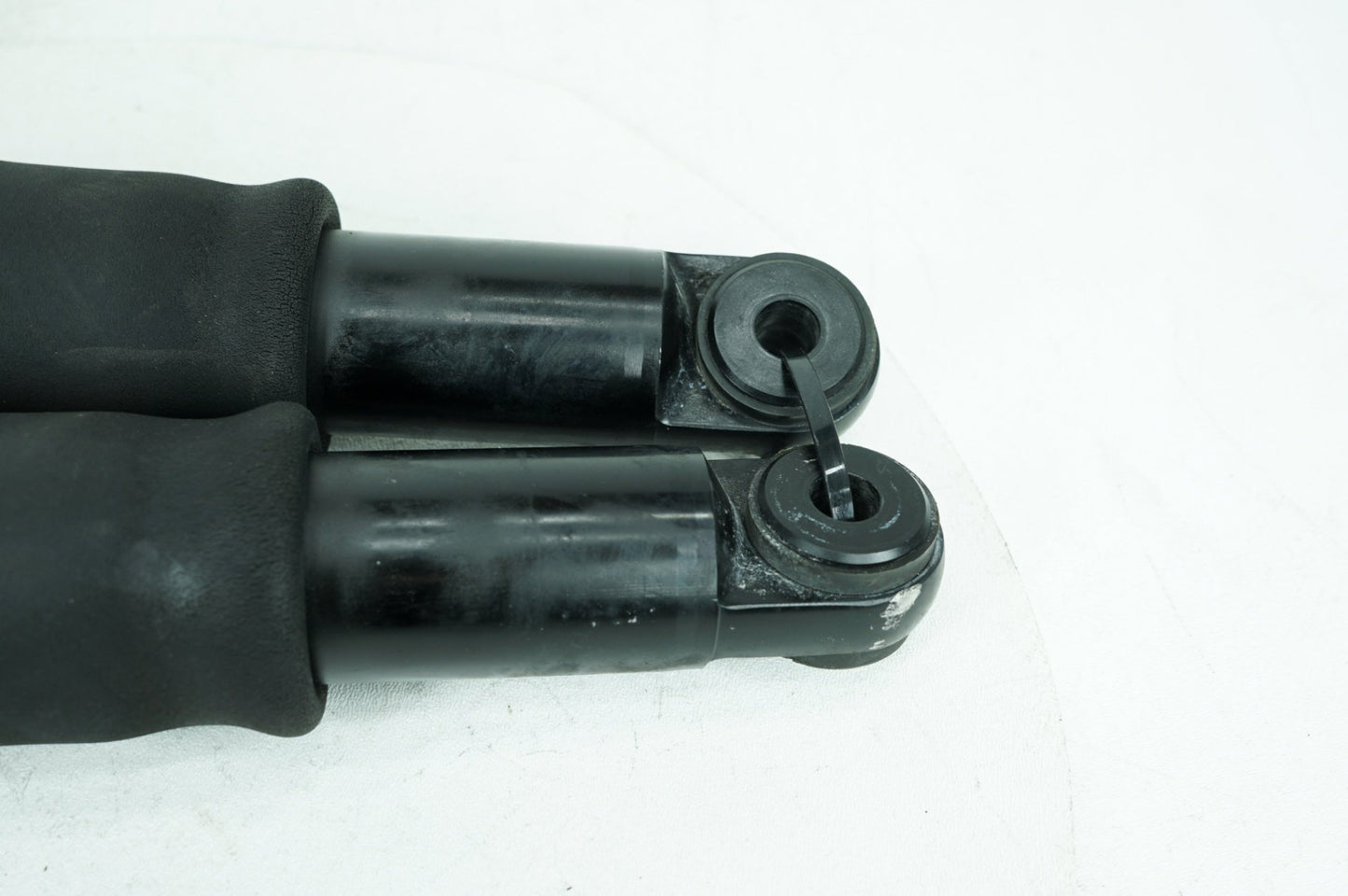 2011 - 2016 Harley-Davidson Touring Road King Classic Rear Left Right Shock Absorbers DA-SRD747-PR
