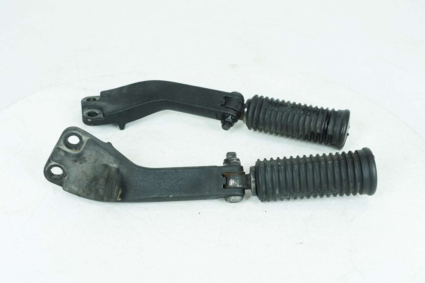 2007 - 2017 Harley-Davidson Dyna Wide Glide Passenger Left & Right Foot Pegs  	49224-06A