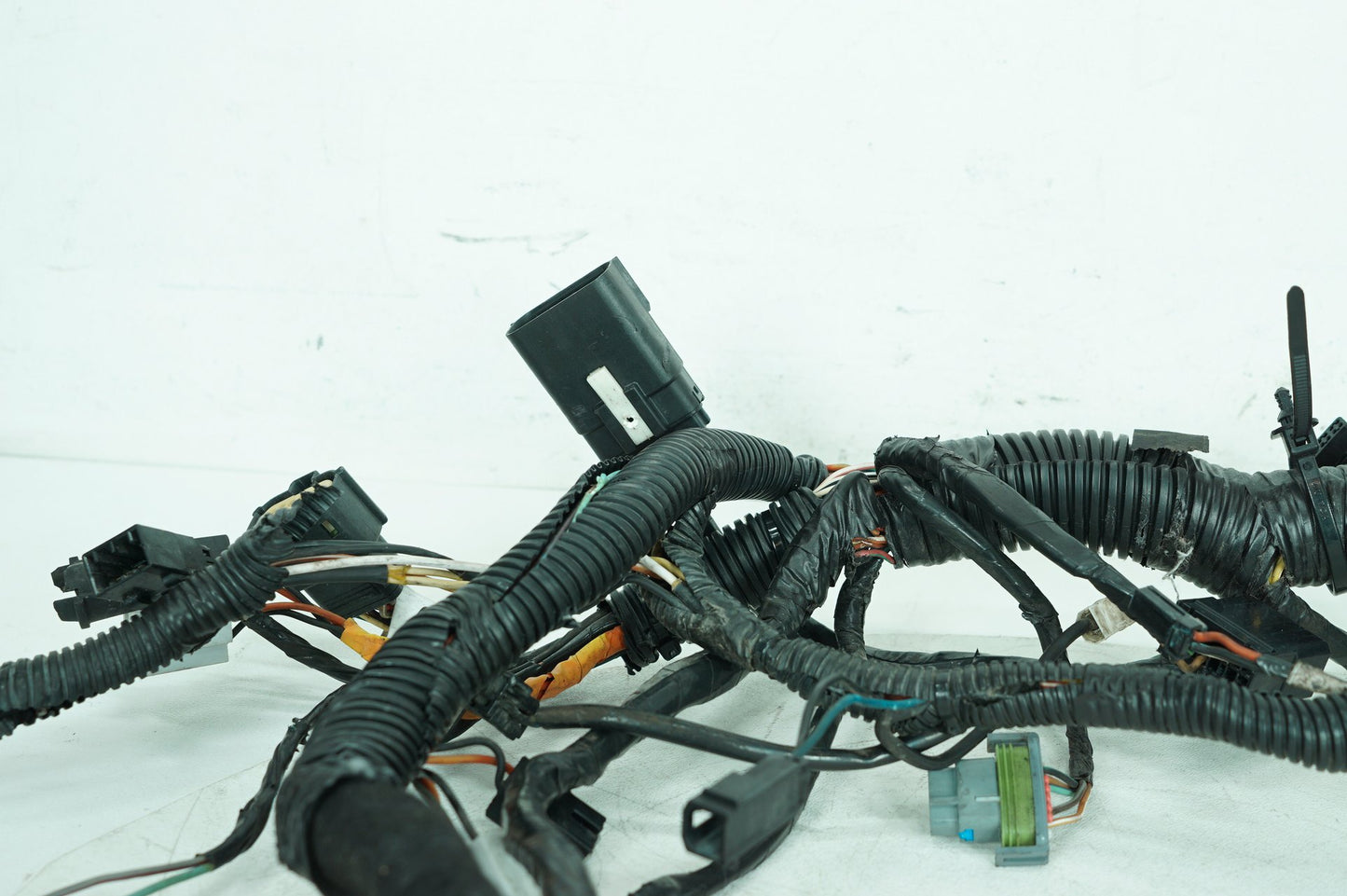 2007 - 2012 Harley-Davidson Touring Electra Glide Ultra Front Sub Wiring Harness Loom Interconnect 70232-10