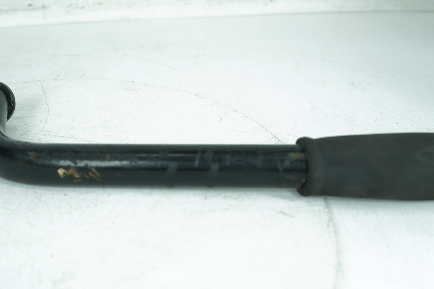 1999 - 2006 Harley-Davidson Dyna Low Rider Exhaust Muffler Interconnect Bracket Support Bar   65674-95
