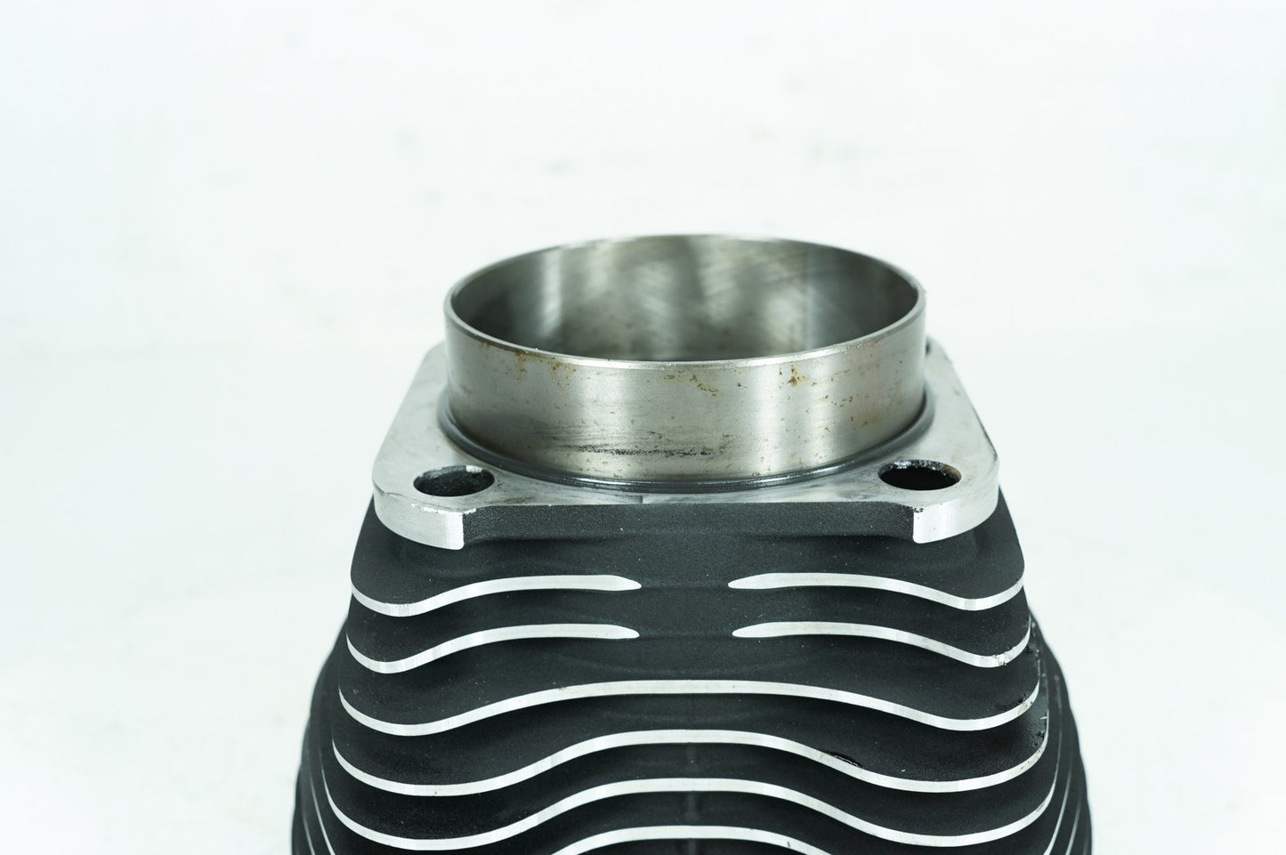 1999 - 2006 Harley-Davidson Softail Heritage Twin Cam Engine Jug 1 Cylinder Barrel  	16526-99