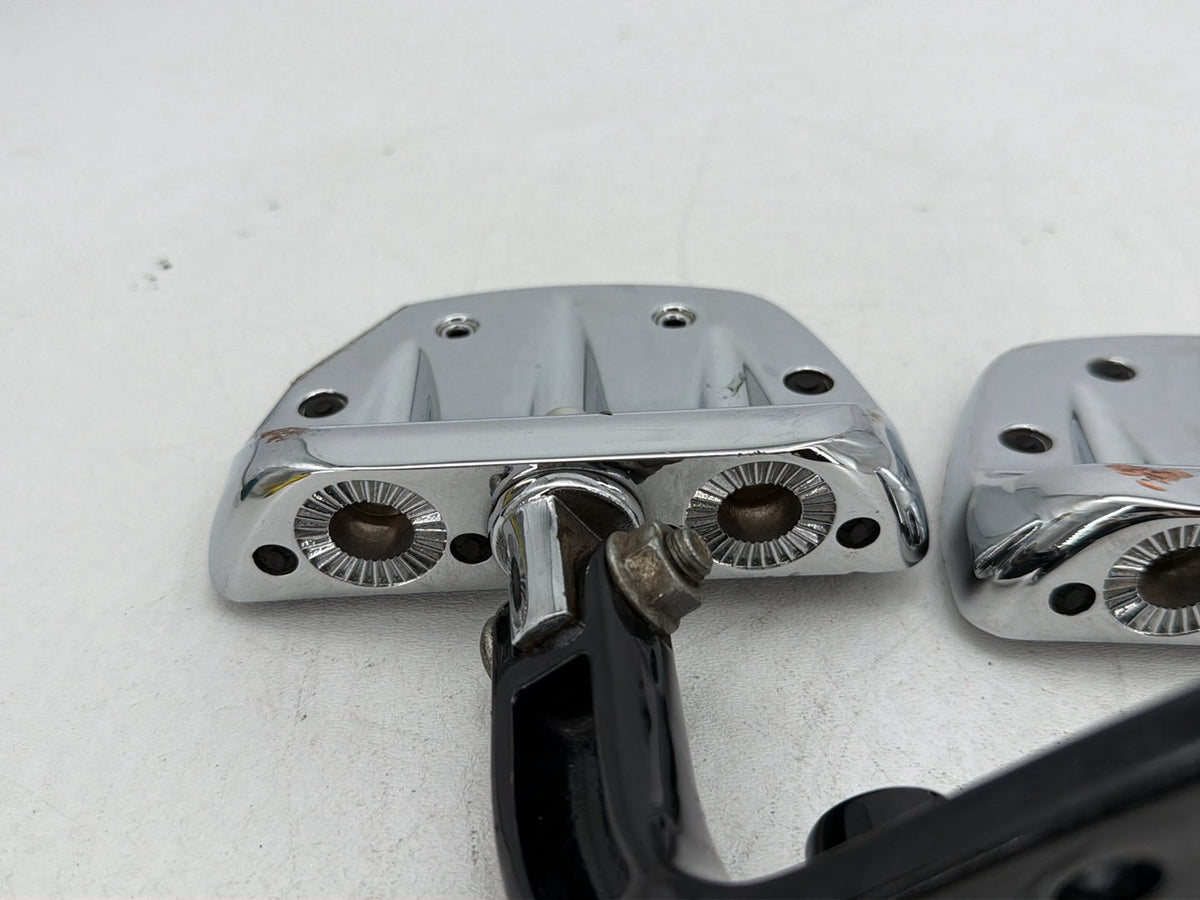 07 Harley Dyna Street Bob FXDBI Left & Right Driver Step Foot Rest Pegs Kuryakyn