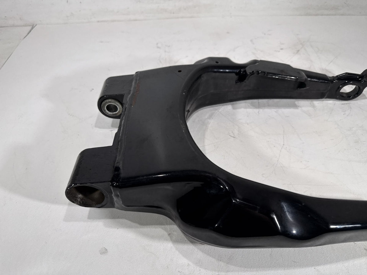 2014 Harley Electra Glide Touring Ultra OEM Rear Fork Swingarm Swing Arm