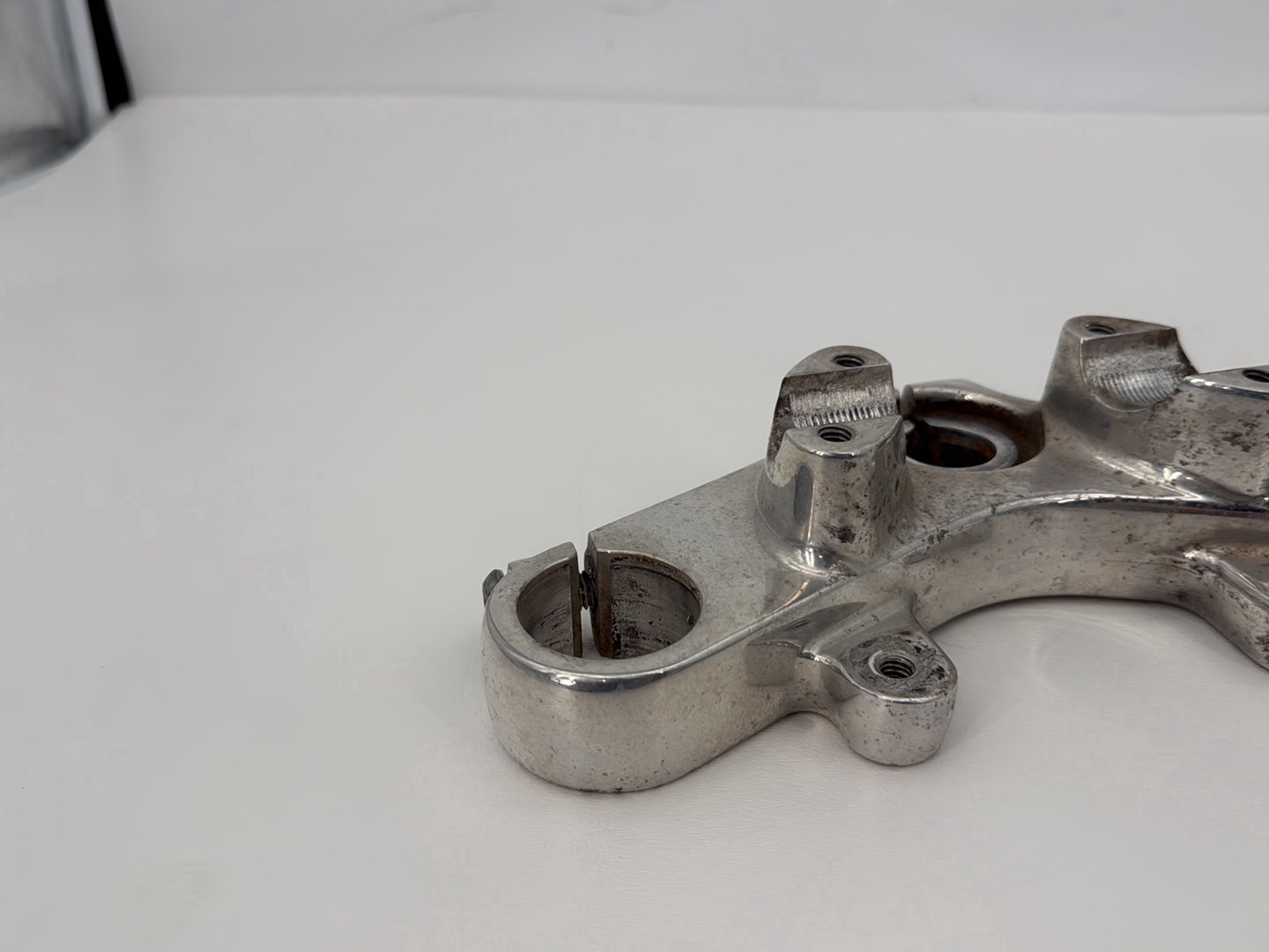 2014 Harley Sportster XL883L 883 SuperLow OEM Front Fork Upper Triple Tree