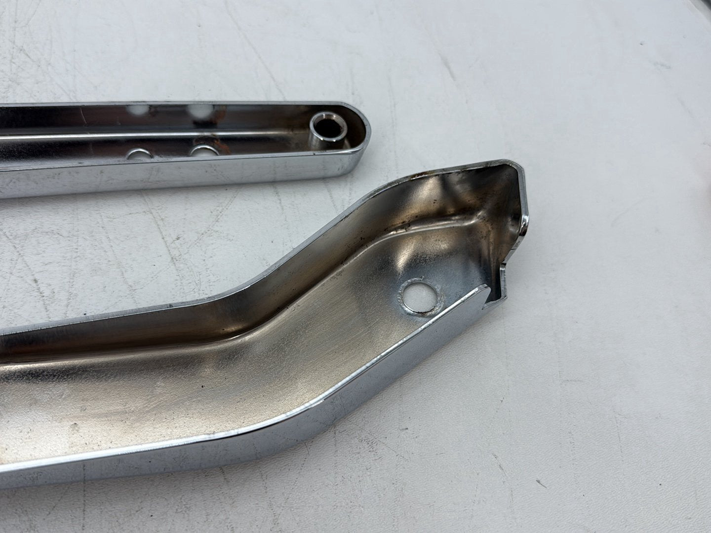 2000 Harley Dyna FXDWG Wide Glide OEM Rear Left Right Fender Struts Bracket
