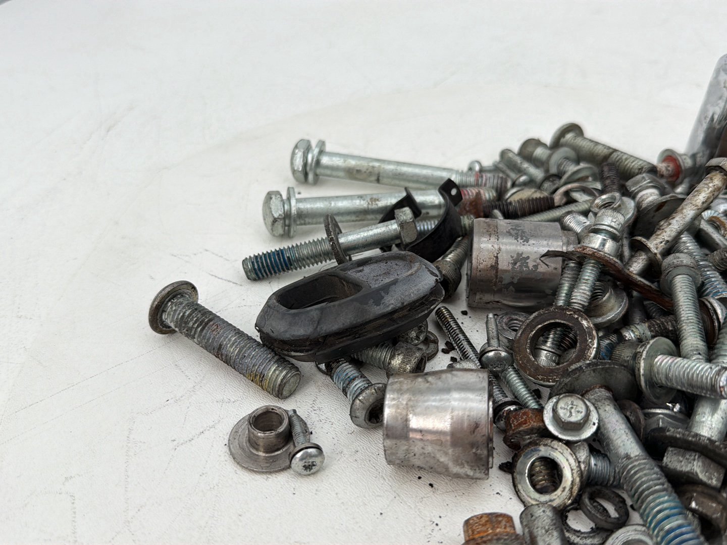 2007 - 2017 Harley-Davidson Dyna Super Glide Custom Hardware Bolts Nuts & Brackets