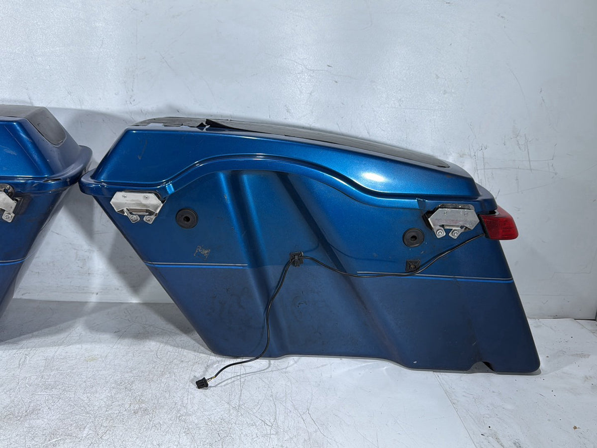 2006 Harley Electra Glide Touring Ultra FLHTCUI OEM Left Right Saddlebags Luggage NOKey