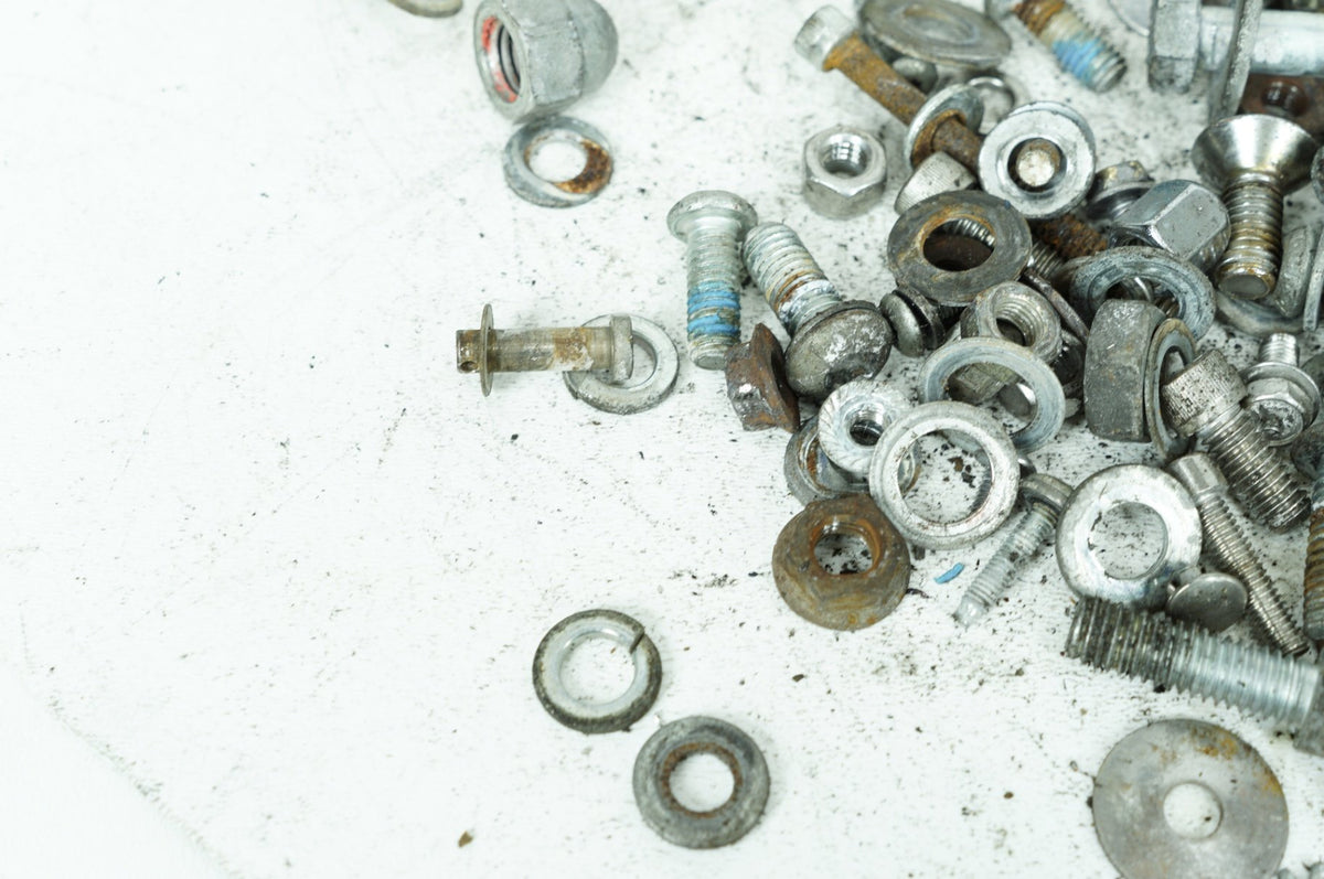 2009 Harley-Davidson Dyna FXDC - Hardware Bolts Nuts & Brackets
