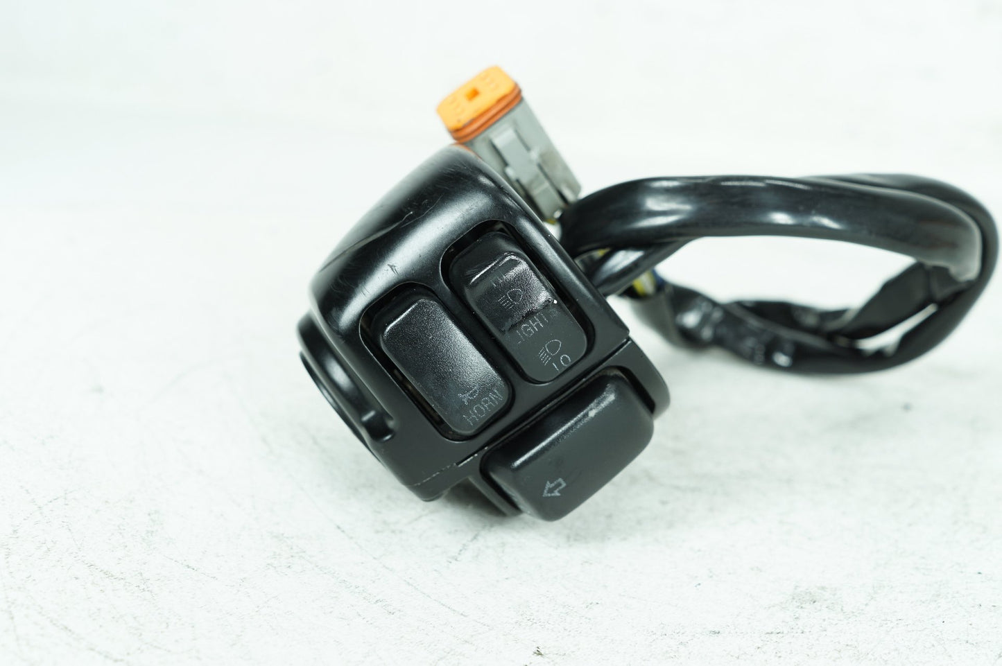 1999 - 2006 Harley-Davidson Dyna Super Glide Left Turn Signal Headlight Switches Controls 71598-00