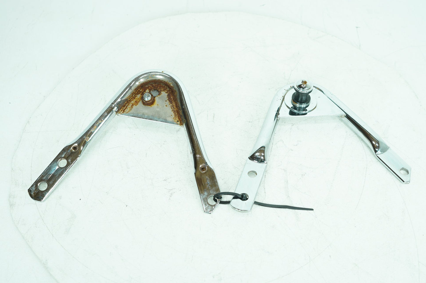 1999 - 2006 Harley-Davidson Touring Road Glide Detachable Tour Pak Luggage Box Bracket 53706-95
