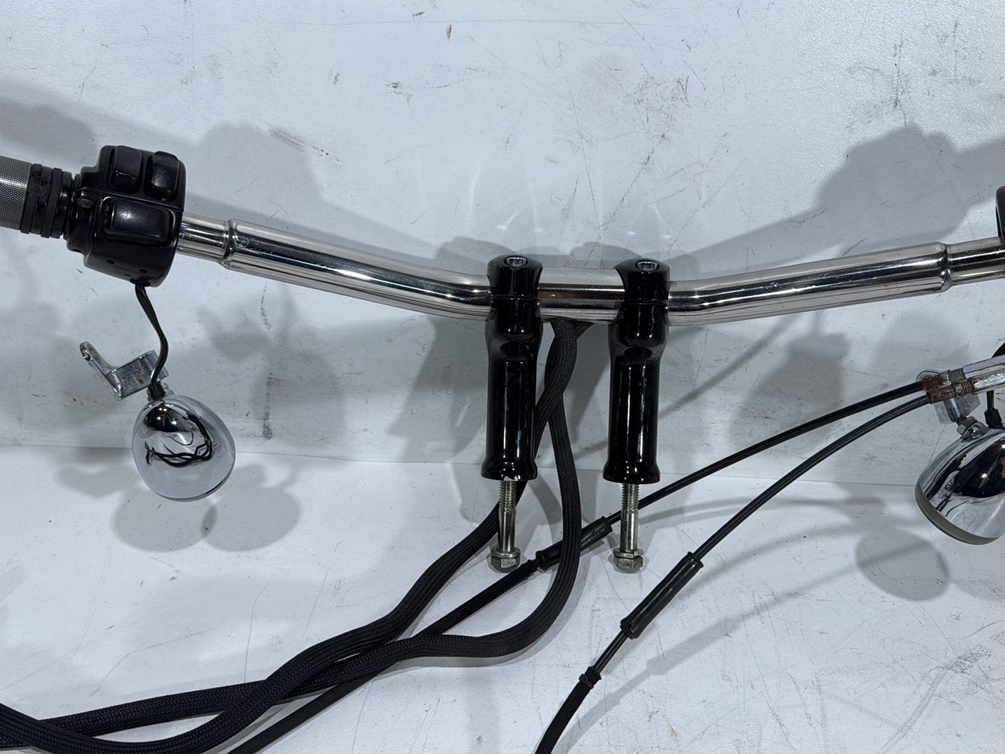 2008 Harley Dyna Fat Bob FXDF OEM Handlebars Left Right Switches Controls