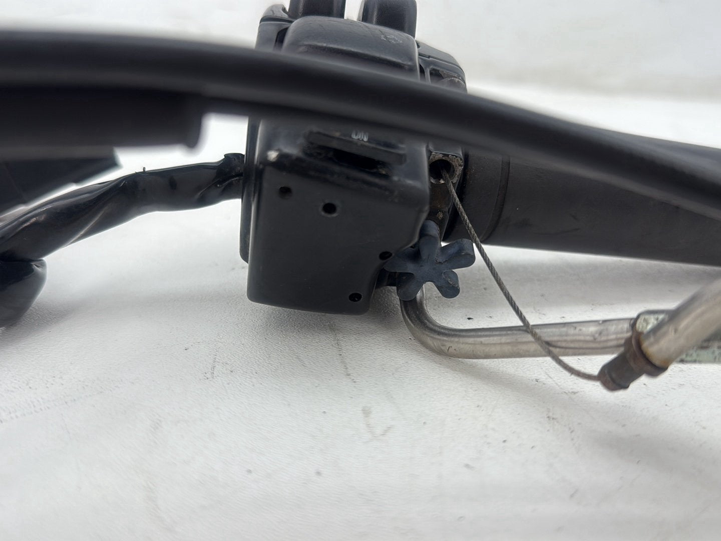 2007 Harley Street Glide Touring FLHX OEM Right Engine Start Kill Switches Controls