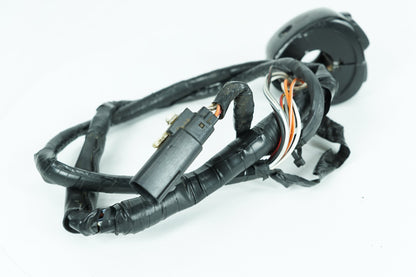 2007 - 2012 Harley-Davidson Softail Standard Right Engine Start Kill Switches Controls  	71684-06A