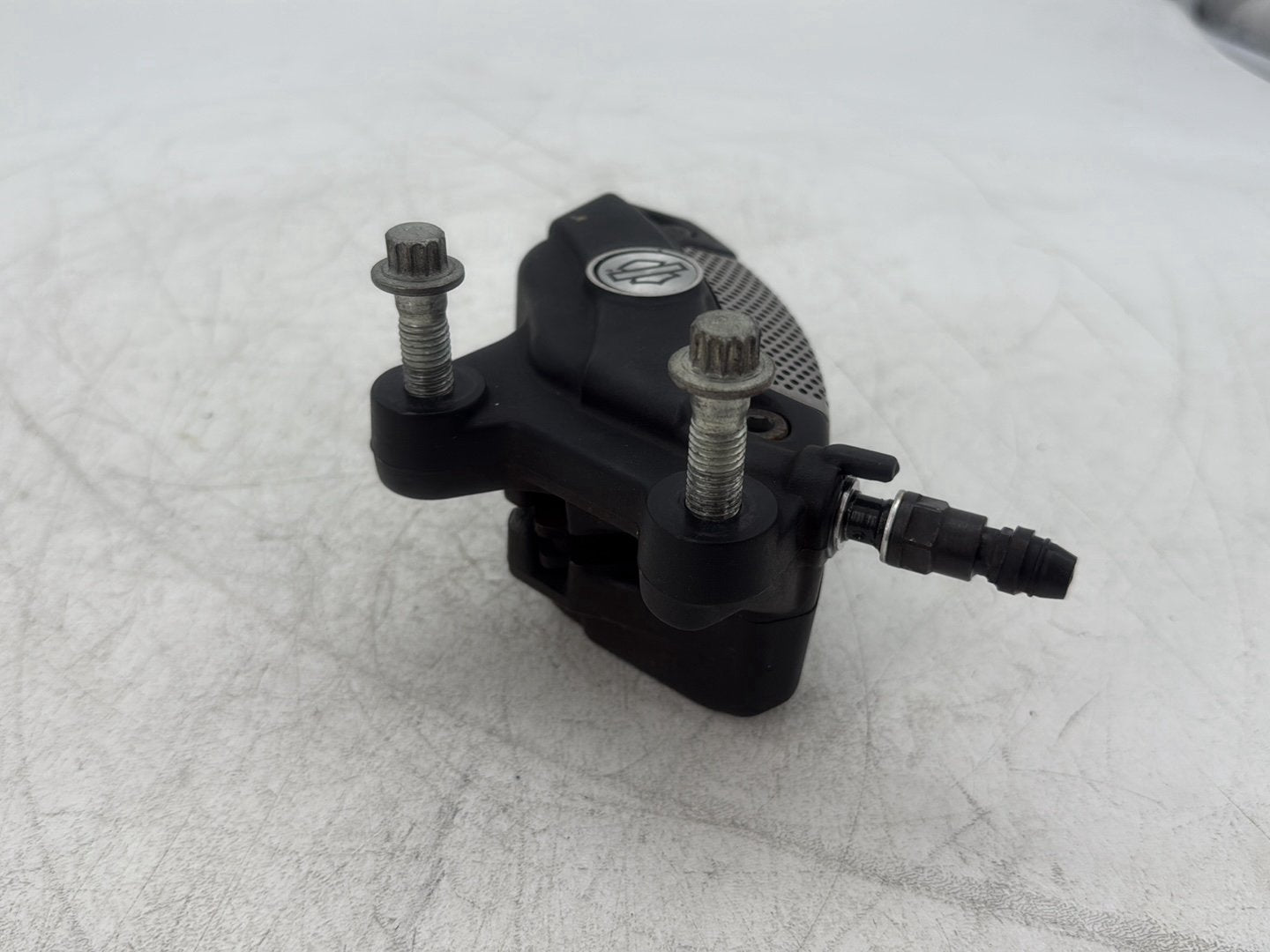 2010 Harley Street Glide Touring FLHX OEM Front Right 1 Brake Caliper