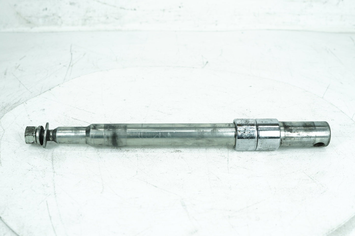 1999 - 2006 Harley-Davidson Touring Electra Glide Ultra Front Wheel Axle Bolt Shaft 43364-00
