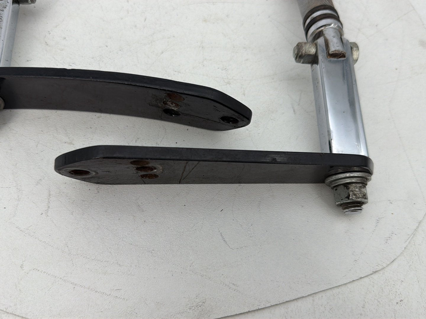 2007 - 2017 Harley-Davidson Dyna Super Glide Custom Front Right Left Highway Foot Pegs 49354-01